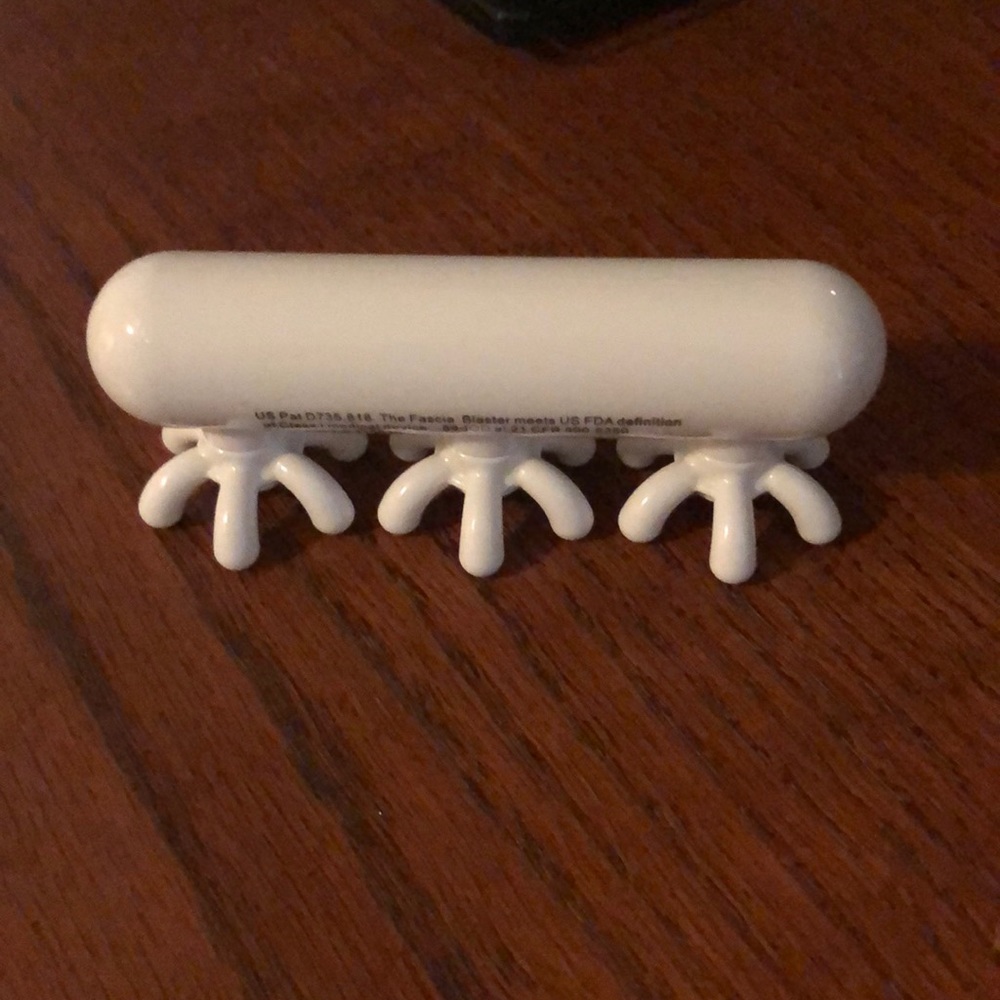 Ashley Black Fascia Blaster face